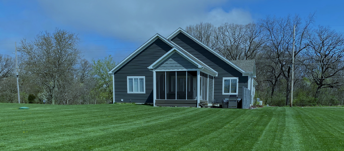 A lawn mix made up of predominantly elite bluegrasses, giving your lawn that sod look.
